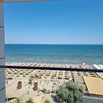 Blue Sky Alezzi Infinity- Endless Summer Apartmán