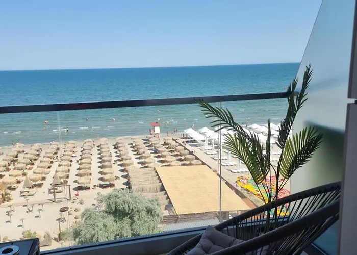 Apartment Blue Sky Alezzi Infinity- Endless Summer *